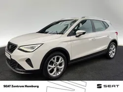 Weiß Gebraucht 2023 Seat Arona FR SUV | 19.950 € (Fairer Preis)