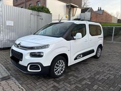 Weiß Gebraucht 2021 Citroën Berlingo Feel Van / Kleinbus | 14.990 € (Guter Preis)