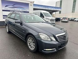 Grau Gebraucht 2010 Mercedes E250 Avantgarde Kombi | 5.750 € (Superpreis)