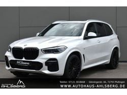 Mineralweiss (metallic) Gebraucht 2021 BMW X5 M M Sport SUV | 54.900 €