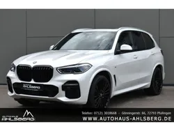 Mineralweiss (metallic) Gebraucht 2021 BMW X5 M M Sport SUV | 61.900 € (Teuer)