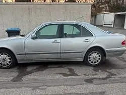 Silber Gebraucht 2001 Mercedes E240 Elegance Limousine | 4.189 € (Etwas zu teuer)