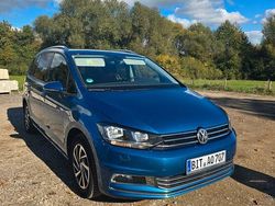 Blau Gebraucht 2017 VW Touran Sound Van / Kleinbus | 17.000 € (Guter Preis)
