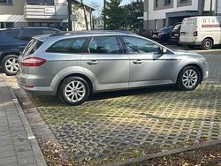 Grau Gebraucht 2009 Ford Mondeo Kombi | 4.000 € (Fairer Preis)