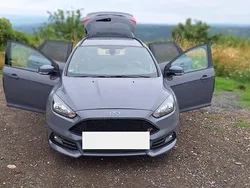 Grau Gebraucht 2016 Ford Focus ST Kombi | 17.499 € (Etwas zu teuer)