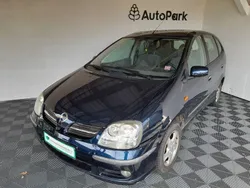 Nissan Almera Tino
