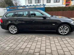 Schwarz Gebraucht 2011 BMW 320 Kombi | 6.800 € (Fairer Preis)