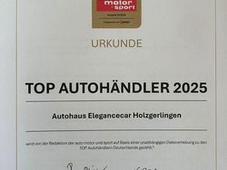 Grau Gebraucht 2021 Mercedes V220 Edition Van / Kleinbus | 42.849 € (Fairer Preis)