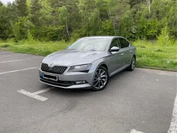 Grau Gebraucht 2015 Skoda Superb LAURIN & KLEMENT Limousine | 16.800 € (Fairer Preis)