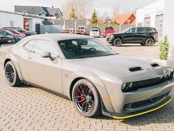 Grau Neu 2025 Dodge Challenger Coupé | 89.990 € (Etwas zu teuer)