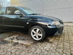 Schwarz Gebraucht 2007 Seat Ibiza Kleinwagen | 2.999 € (Etwas zu teuer)