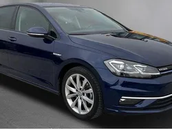 Blau Gebraucht 2019 VW Golf VII Comfortline Limousine | 17.200 € (Fairer Preis)