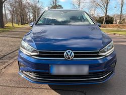 Blau Gebraucht 2017 VW Golf Sportsvan Van / Kleinbus | 15.500 € (Fairer Preis)