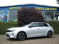 Silber Gebraucht 2024 Opel Astra Edition Limousine | 19.970 € (Superpreis)