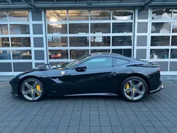 Schwarz Gebraucht 2013 Ferrari F12 | 249.000 € (Teuer)