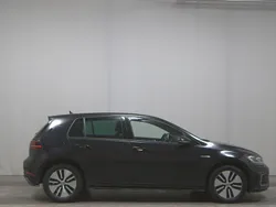 Schwarz Gebraucht 2020 VW Golf VII Sound Limousine | 14.980 € (Guter Preis)