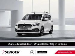 Weiß Gebraucht 2024 Mercedes 180 Progressive Limousine | 29.950 € (Guter Preis)