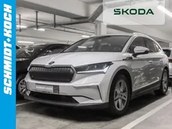Moonweiß perleffekt Gebraucht 2021 Skoda Enyaq iV Loft SUV | 28.780 € (Superpreis)