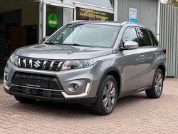 Grau Gebraucht 2019 Suzuki Vitara Comfort+ SUV | 19.500 € (Fairer Preis)