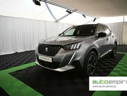 Grau Gebraucht 2023 Peugeot 2008 GT SUV | 22.990 € (Fairer Preis)