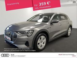 Grau Gebraucht 2022 Audi e-tron Ambiente SUV | 32.900 € (Etwas zu teuer)