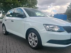 Weiß Gebraucht 2016 Skoda Fabia Kleinwagen | 4.700 € (Superpreis)