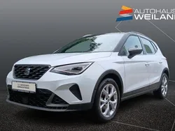 Weiß Gebraucht 2022 Seat Arona FR SUV | 19.900 € (Etwas zu teuer)