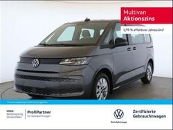 Grau Gebraucht 2023 VW Multivan Basis Van | 47.400 € (Guter Preis)