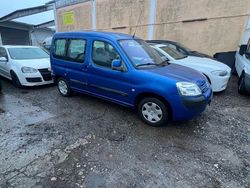 Blau Gebraucht 2004 Citroën Berlingo Van / Kleinbus | 1.990 € (Fairer Preis)