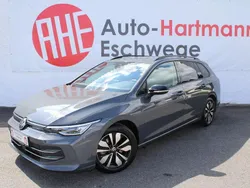 Grau Gebraucht 2024 VW Golf VIII | 27.379 € (Fairer Preis)