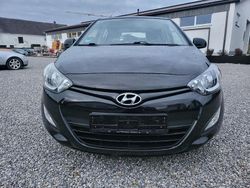 Schwarz Gebraucht 2014 Hyundai i20 Edition Kleinwagen | 4.221 € (Fairer Preis)