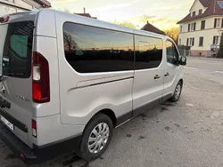 Silber Gebraucht 2017 Renault Traffic Van / Kleinbus | 20.500 €