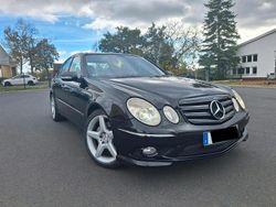Schwarz Gebraucht 2007 Mercedes E350 Limousine | 7.600 €