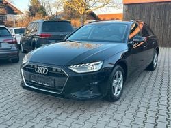 Brillantschwarz Gebraucht 2022 Audi A4 Kombi | 24.999 € (Guter Preis)