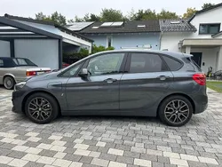 Grau Gebraucht 2018 BMW 225 Active Tourer Advantage Van / Kleinbus | 11.450 € (Guter Preis)