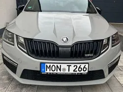 Grau Gebraucht 2020 Skoda Octavia RS Kombi | 23.900 € (Superpreis)