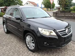 Deep black perleffekt Gebraucht 2010 VW Tiguan Sportline SUV | 8.990 € (Fairer Preis)