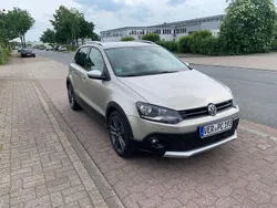 Silber Gebraucht 2010 VW Polo Cross Kleinwagen | 7.000 € (Fairer Preis)