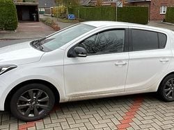 Weiß Gebraucht 2014 Hyundai i20 Kleinwagen | 3.900 € (Fairer Preis)