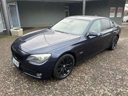 Blau Gebraucht 2009 BMW 730 Limousine | 7.990 € (Guter Preis)