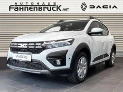 Arktisweiß Gebraucht 2024 Dacia Sandero Expression Kleinwagen | 17.750 € (Fairer Preis)