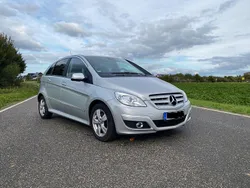 Silber Gebraucht 2010 Mercedes B200 Van / Kleinbus | 6.650 € (Fairer Preis)