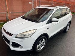 Weiß Gebraucht 2014 Ford Kuga Titanium SUV | 6.499 € (Guter Preis)