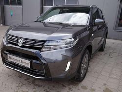 Titan dark gray pearl Neu 2025 Suzuki Vitara Comfort SUV | 25.770 € (Fairer Preis)
