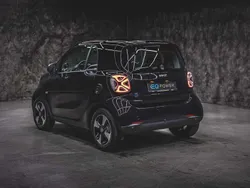 Schwarz Gebraucht 2024 Smart ForTwo Electric Drive Edition #1 Coupé | 17.222 € (Teuer)