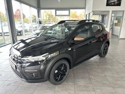 Schwarz Neu 2025 Dacia Sandero Extreme Limousine | 22.950 €