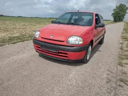 Rot Gebraucht 2001 Renault Clio II Kleinwagen | 1.999 € (Fairer Preis)