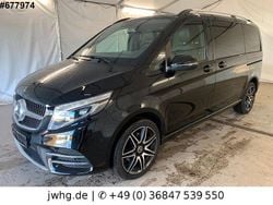 Obsidianschwarz Gebraucht 2021 Mercedes V250 AMG Van / Kleinbus | 35.450 €