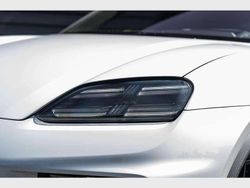 Grau Gebraucht 2024 Porsche Macan SUV | 104.999 €