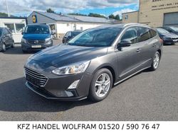 Grau Gebraucht 2019 Ford Focus Cool & Connect Kombi | 9.990 € (Fairer Preis)